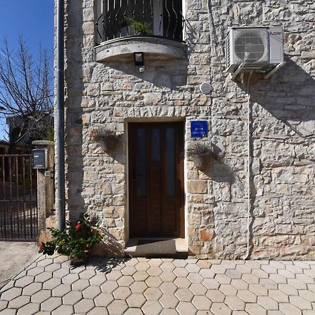 Apartment Nona Tar-Vabriga Exterior photo