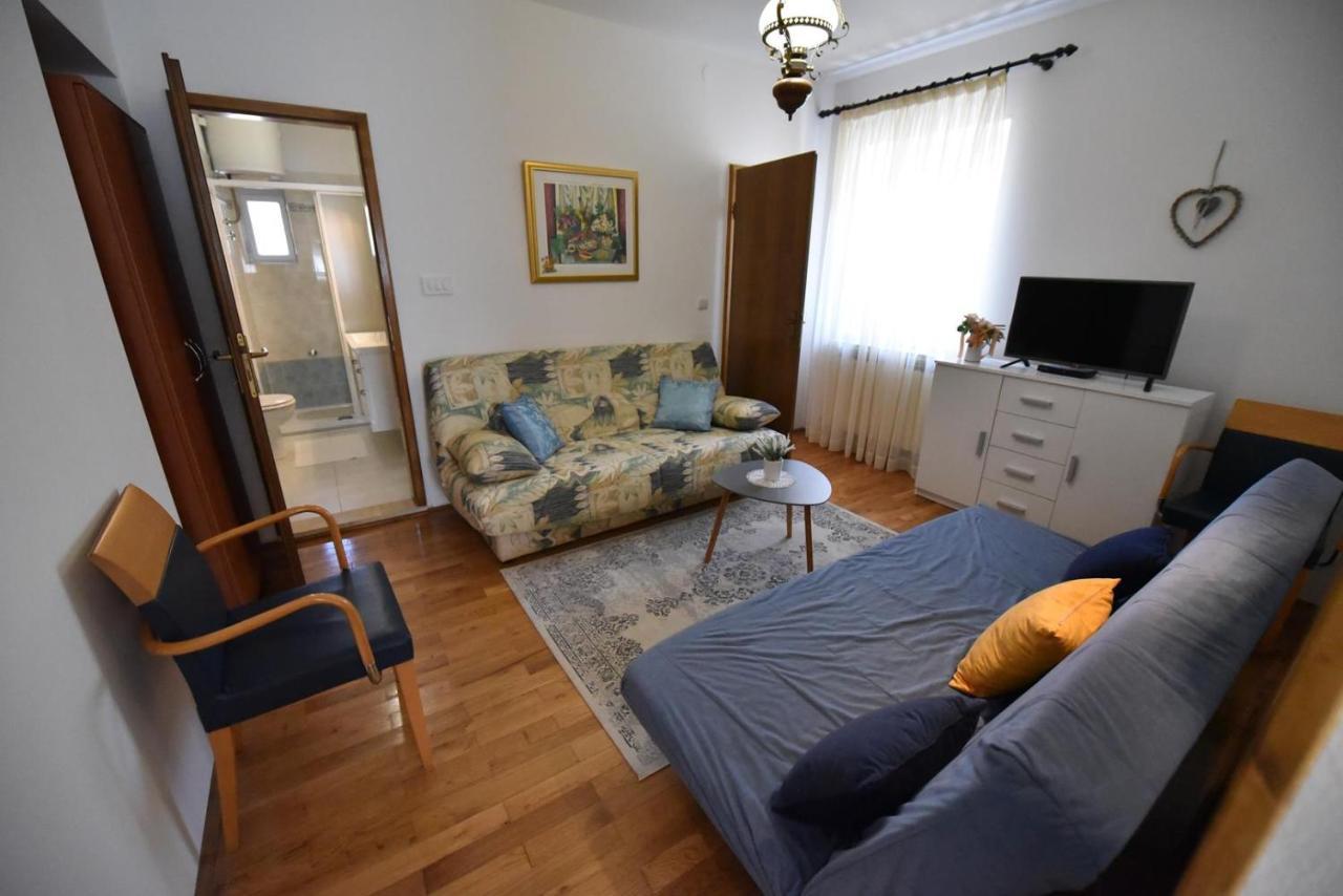 Apartment Nona Tar-Vabriga Exterior photo